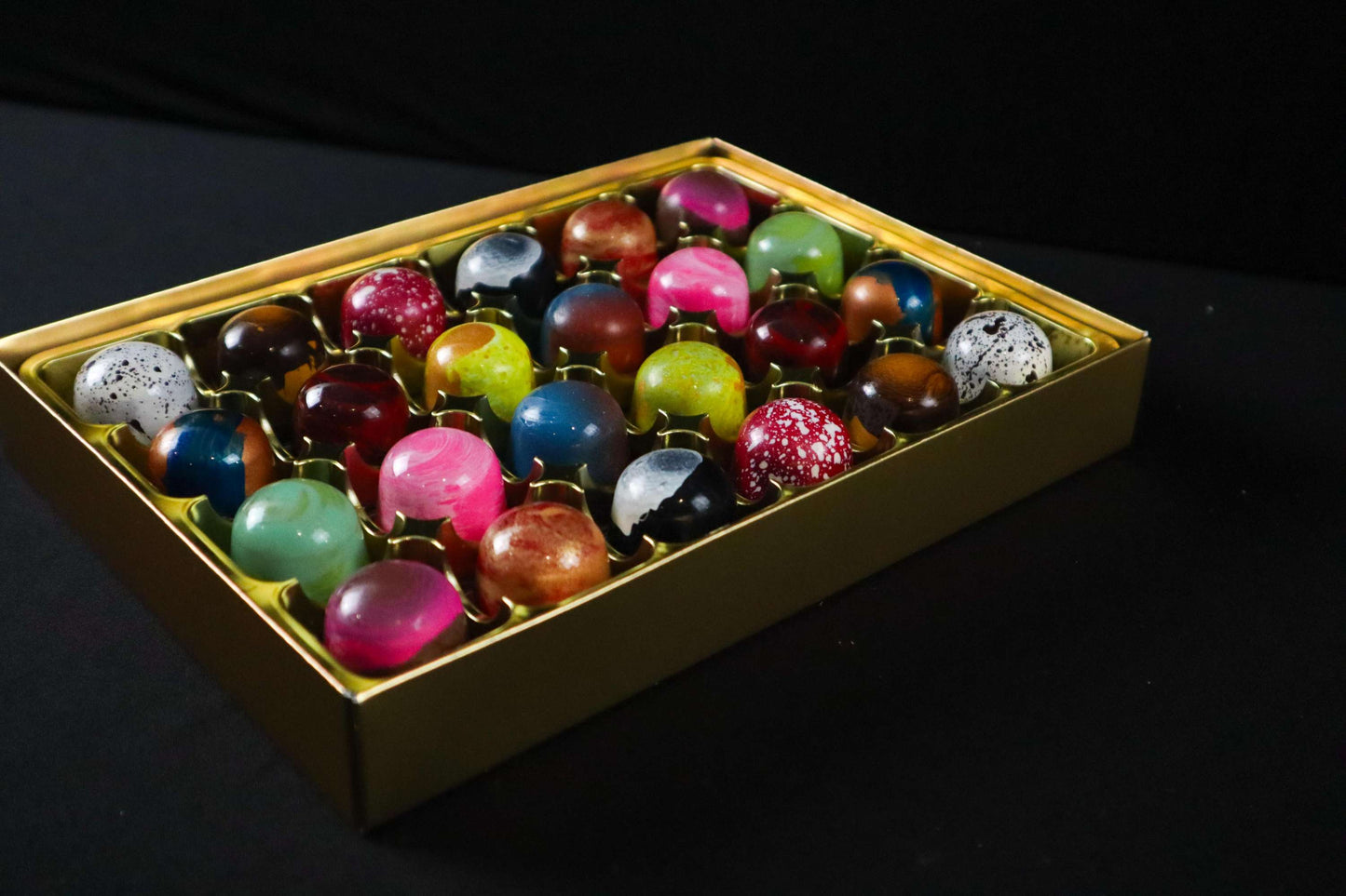 Assorted box of 24 Truffles