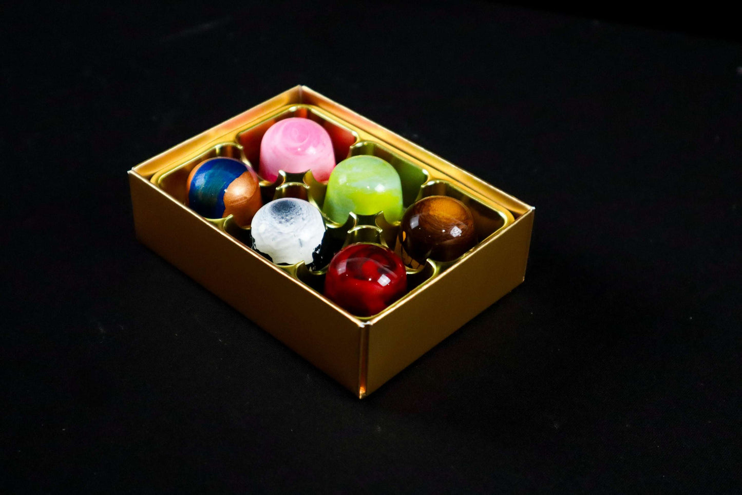 Assorted box of 6 Truffles