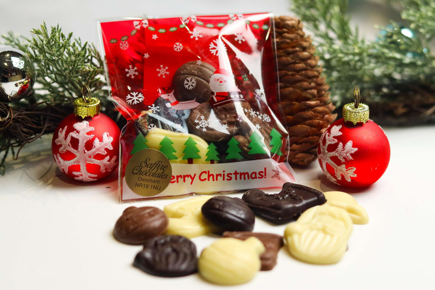 Bag of 10 Christmas Novelties image 1