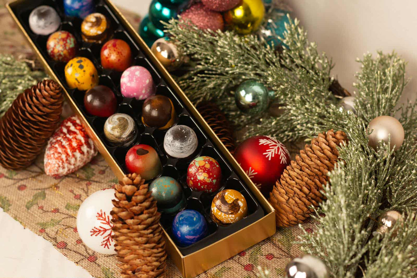 Assorted box of 16 Truffles